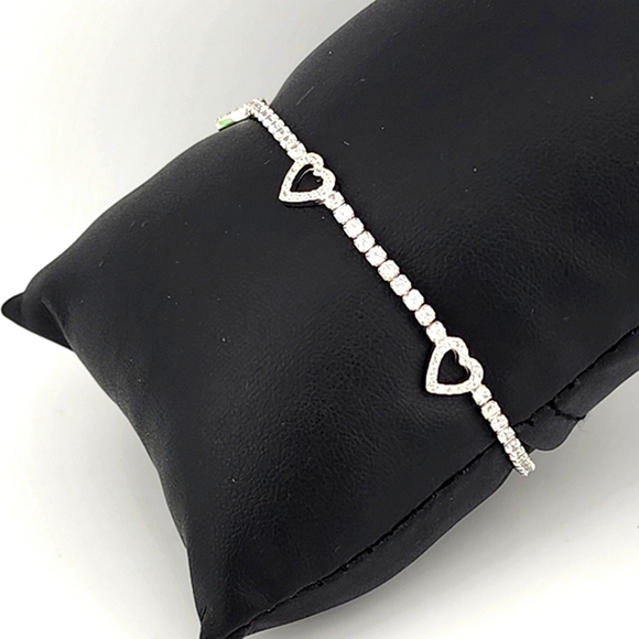 Elegant Silver Tri Heart Adjustable Bracelet Stamped 925 - Picture 2 of 12